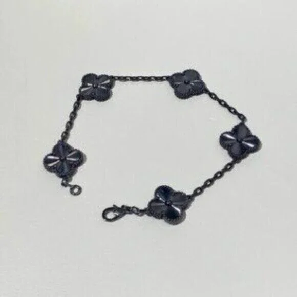 Authentic Van Cleef & Arpels Black Warrior Laser Five-Flower Bracelet